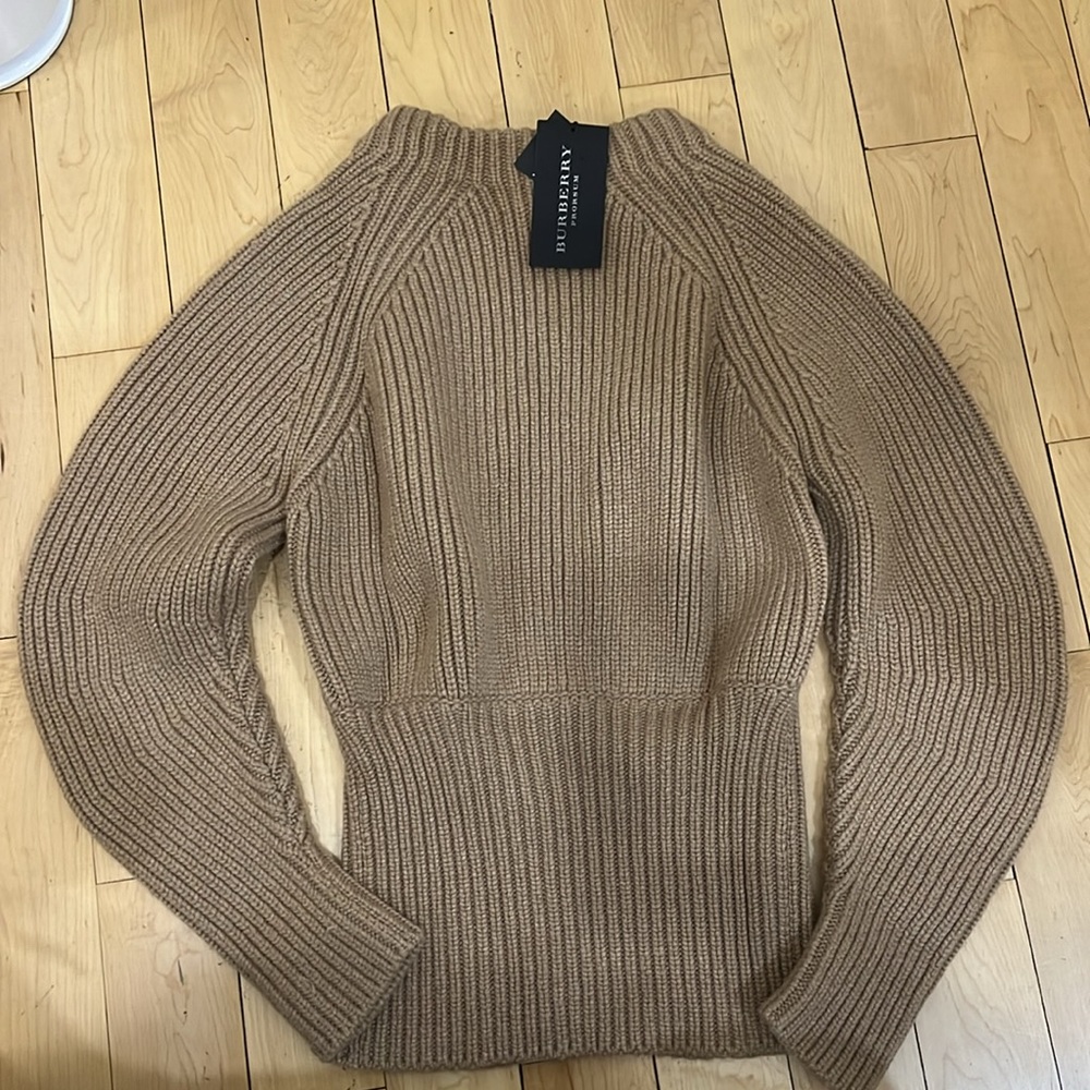 NWT Burberry Cashmere Sweater Sz S - Picture 13 of 16